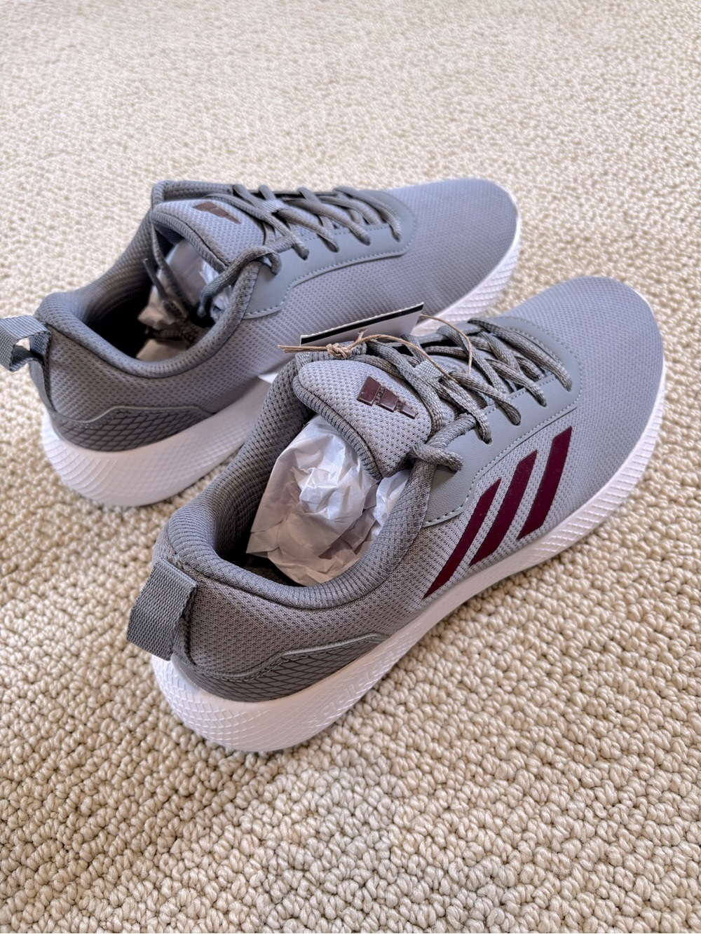 New ADIDAS IMPULSE SYN 3.0 Gray Athletic Sneakers with Burgundy Stripe